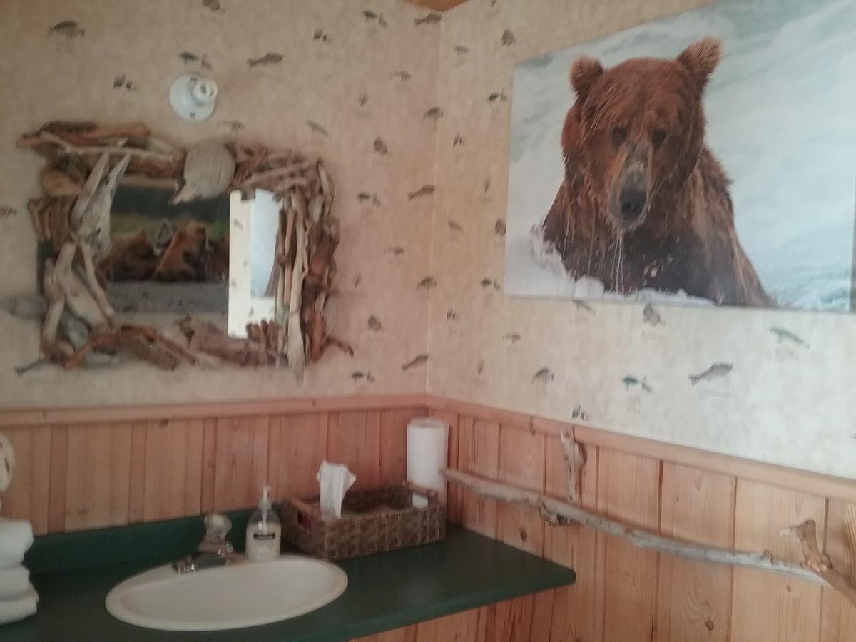 Eagle Bear Lodge Tatla Lake Exterior foto